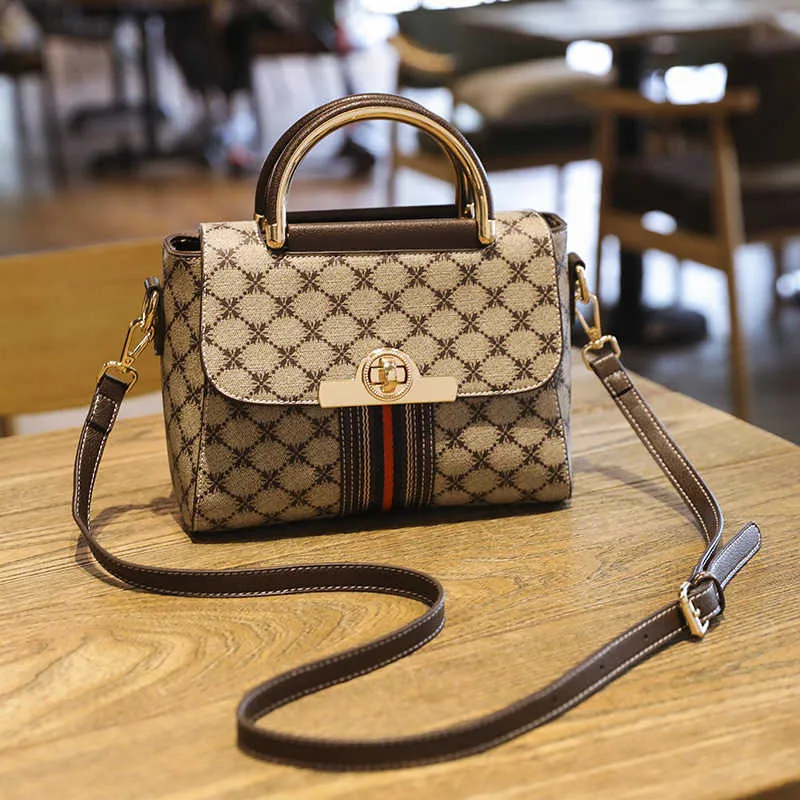 Baggit sling best sale bags new collection