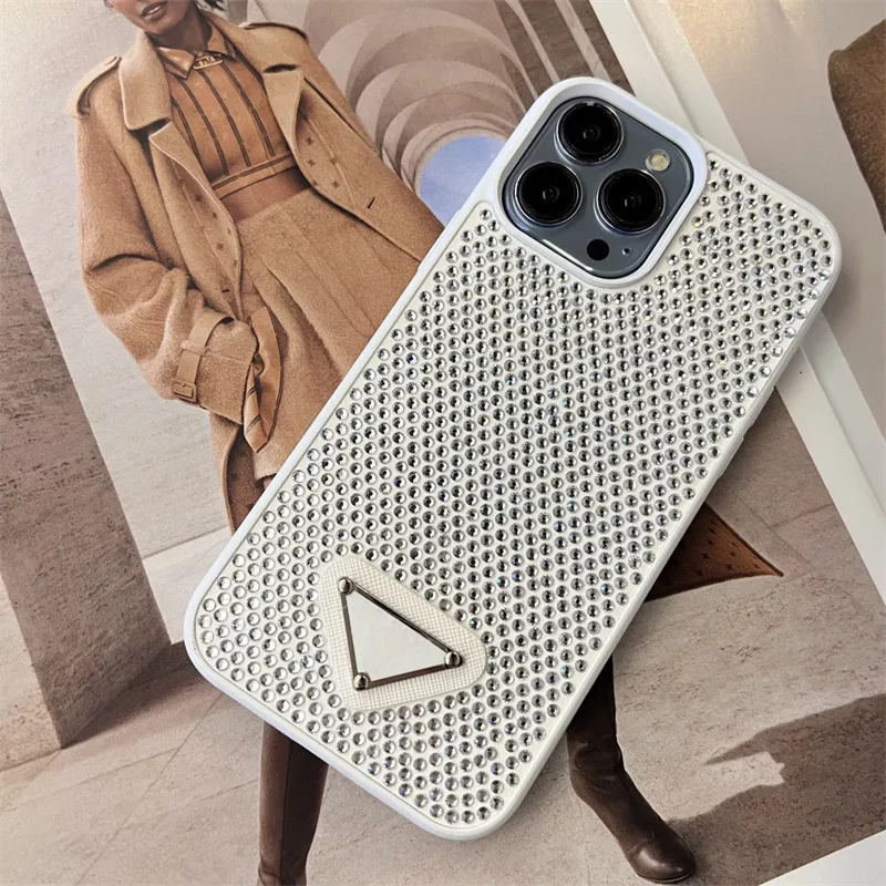 Designers Cas de téléphone portable en cuir pour iPhone 14 13 12 Pro Max Mode Femmes Hommes Résistant à l'eau Luxe Strass Iphone Cas
