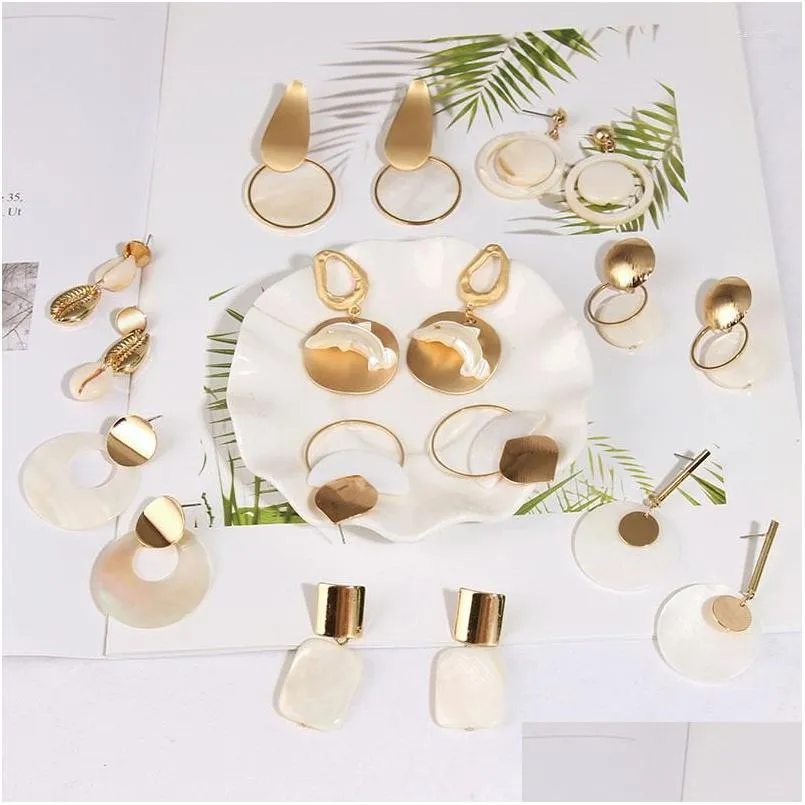 Brincos de lustres de candelabro de Moda 2022 estro de casca branca para mulheres Bohemian Round Square Gold Metal Geom￩trico HANG DHJ7D