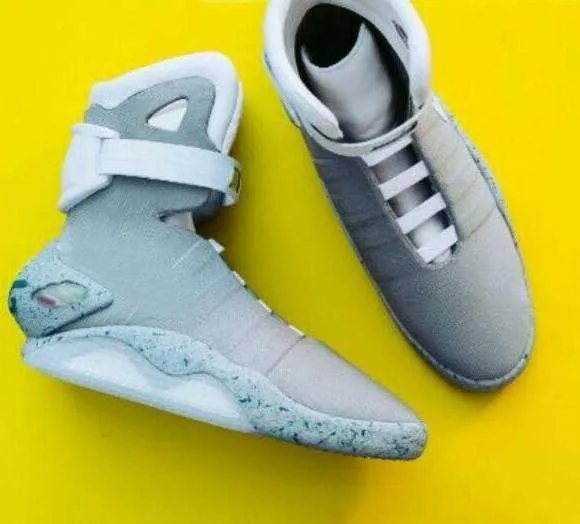 2023 2023 TOP 2020 자동 끈 Air Mag Back To The Future Glow In The Dark Grey 농구화 Marty McFly's LED Shoes Lighting Mags