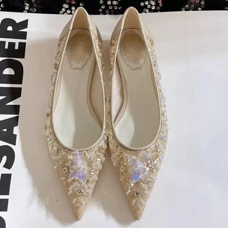 Elbise ayakkabıları süslemeli pompalar ayakkabı sandalet lüks tasarımcılar kristal mokasenler dantel el dikiş tatbikatı 7.5cm stiletto parlak gümüş deri taban