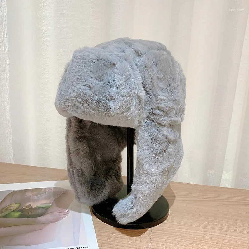 Boinas Invierno Cálido de peluche de lápices de rayo de cerrojo que monta el oído a prueba de viento sombreros para mujeres cómodas tapas suaves en espesas suaves