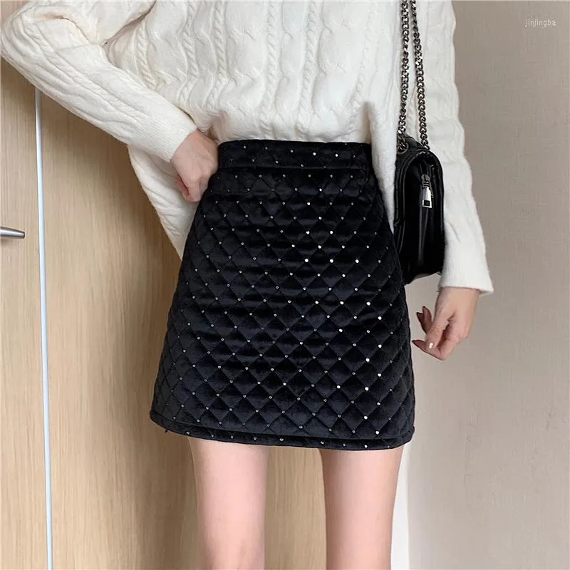 Skirts EasyGarment Spring Black High Waist Sequin A Line Women s Winter Clothes 2022 Slim Quilted Velvet Mini Skirt
