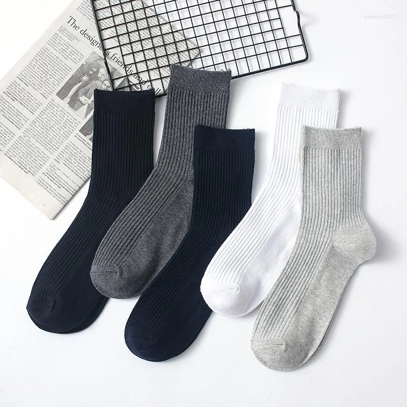 Herrensocken hochwertige 5pairs/Los Herren Baumwolle Schwarzweiß Geschäfte atmungsaktiven Doppelnadel Männlich Langer Herbst Winter EU38-44