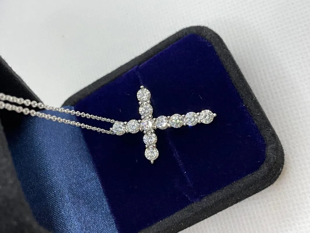Anhänger Halsketten S925 Sterling Silber Kreuz Halskette Glänzend Super Zirkon Simulation Diamant Mode Religiöse Luxus Schmuck