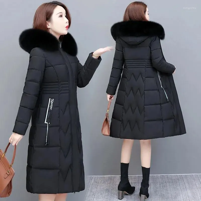 Trench feminina casacos para baixo jaqueta feminina 2022 Temperamento de inverno Moda de pato branco fino Mulheres de tamanho grande colarinho de pele grossa parkas