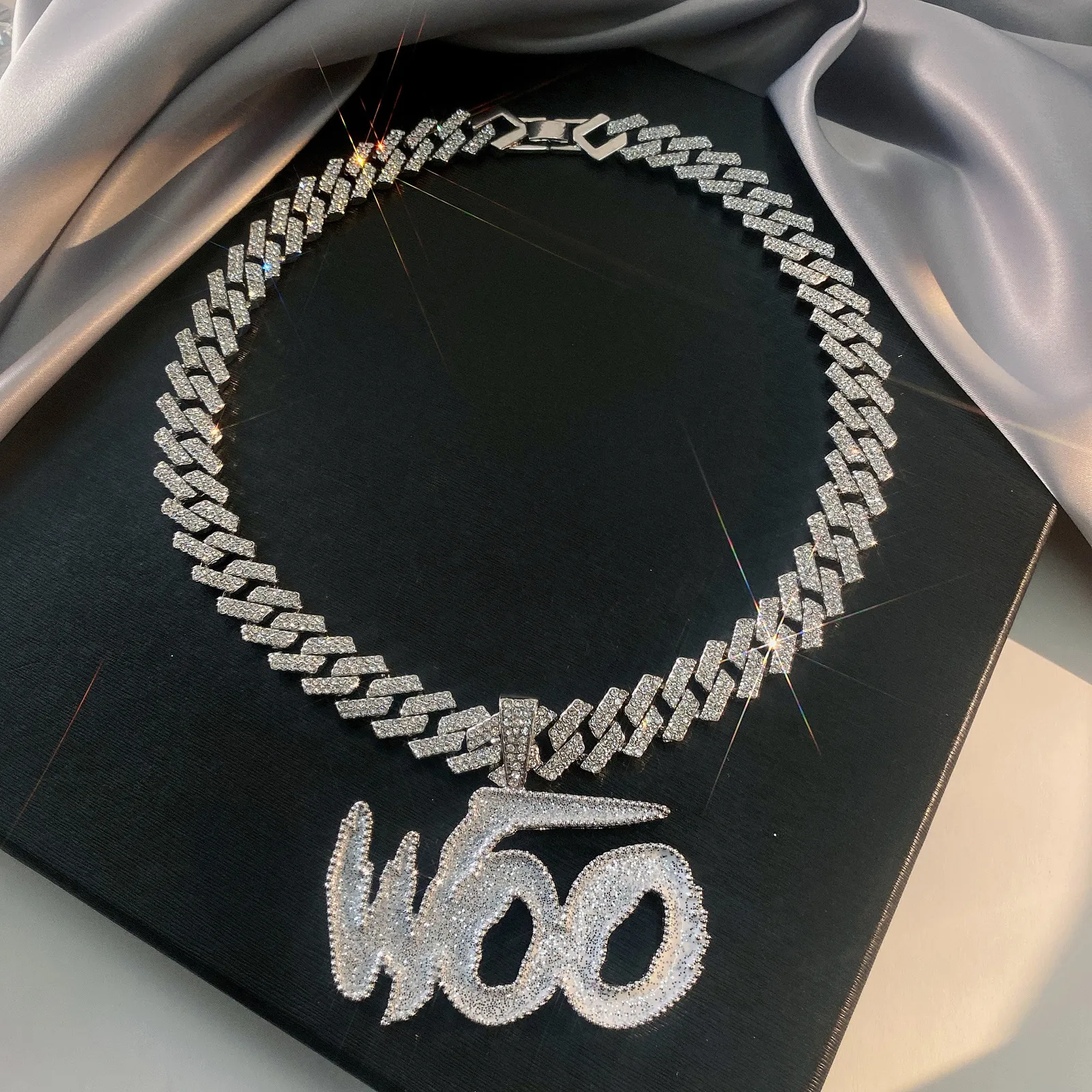 Collares colgantes Woo Baby Iced Out para hombres Hip Hop Cadena cubana Mujeres Moda y collar de enlace contratado Gargantilla Joyería fina 221114