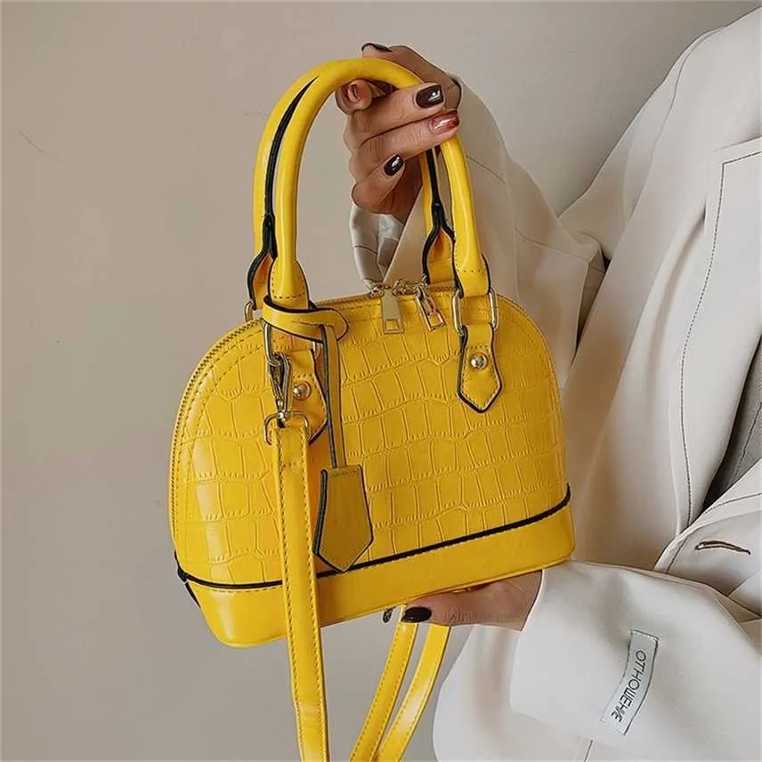 Bags Personalized pattern women's bag trend messenger 2022 new versatile shell hand sling one shoulder Purse