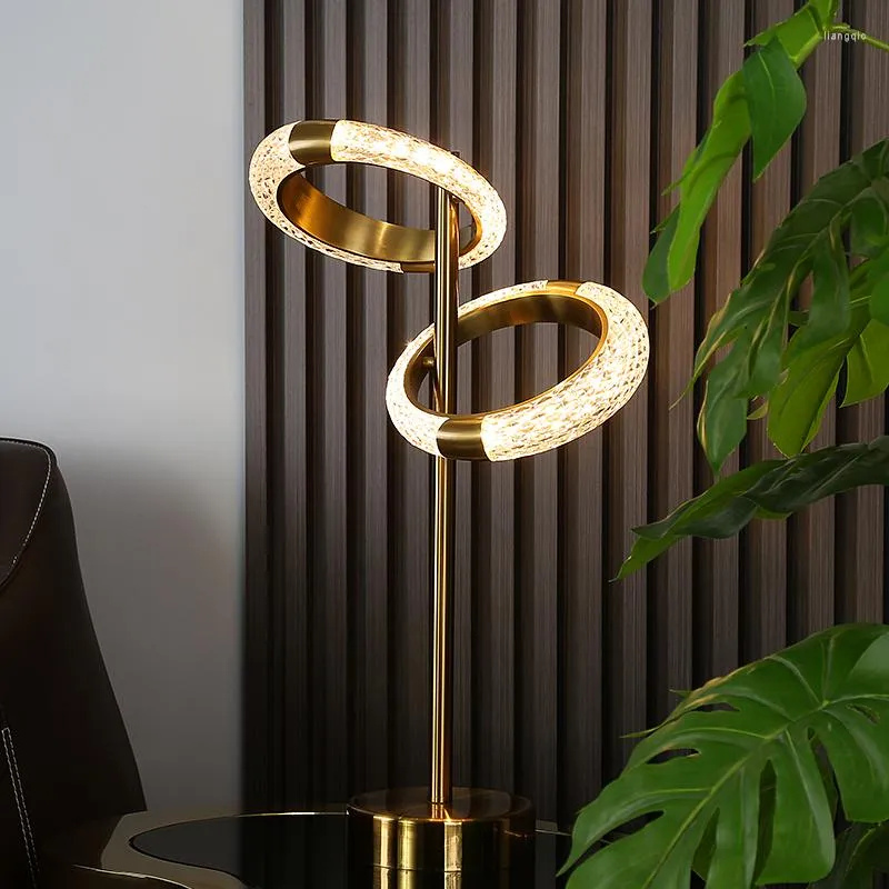 Lâmpadas de mesa FKL Nordic Modern Light Luxury Lamp for Living Sala Dining Quarto de cabeceira Piso de canto da varanda