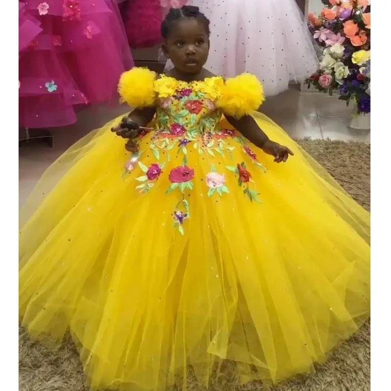 Charmante jupe bouffante jaune robes de filles de fleur à manches courtes perles paillettes niveau Tulle enfants robe de reconstitution historique robes de bal en bas âge