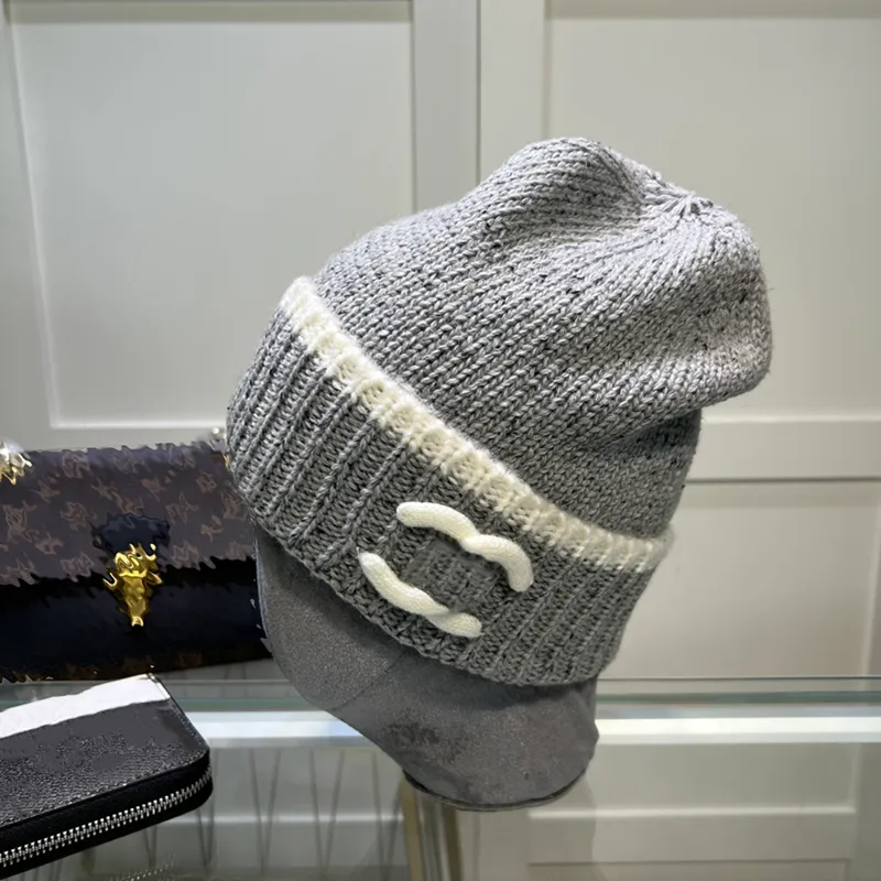 مصمم فاخر بيني بونيت قبعة الشتاء القبعات الكلاسيكية المحبوكة ناعمة ومريحة للرجال والنساء الرياضة في الهواء الطلق لطيفة جدا