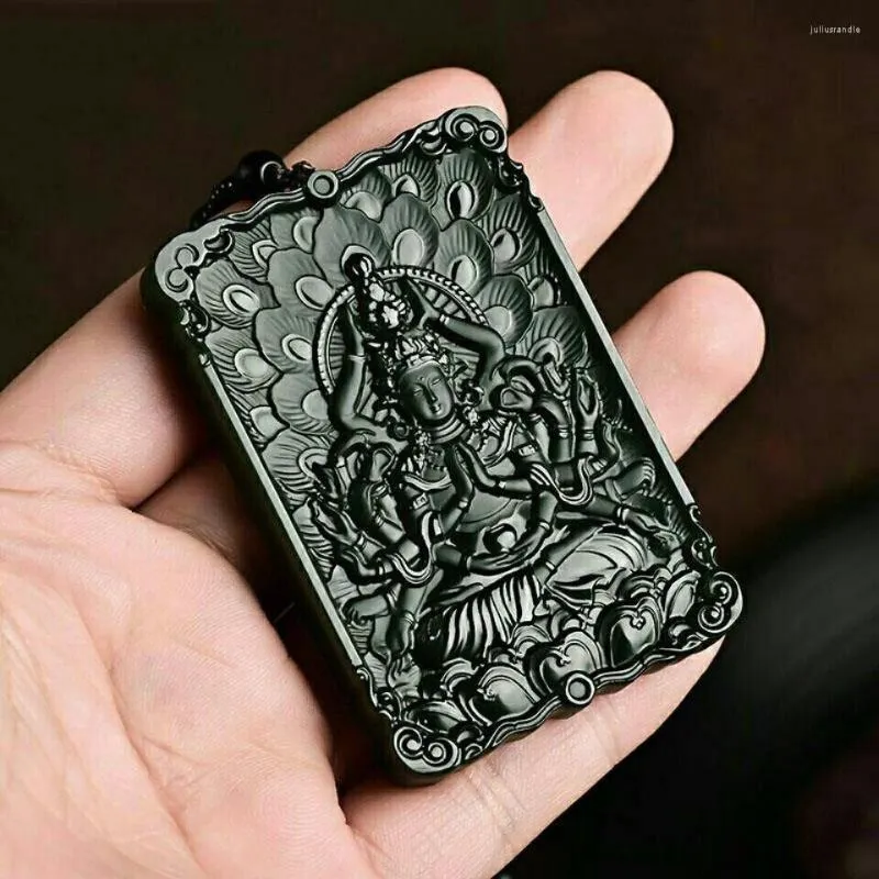 Collane con ciondolo Scultura manuale pura Realistica Avalokitesvara Naturale Qing Giada Collo Decorazione Accessori per gioielli Regali di qualità