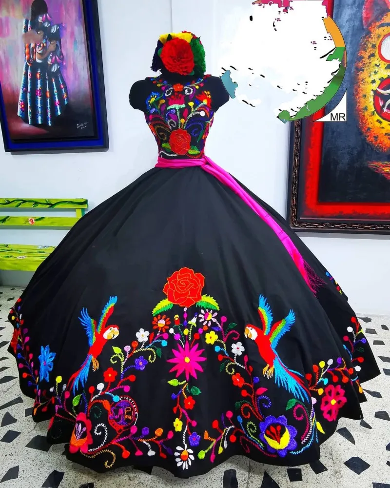 Preto Charro Bordado Quinceanera Vestidos Prom Doce 16 meninas mexicanas zíper sem mangas Vestidos de 15 Anos