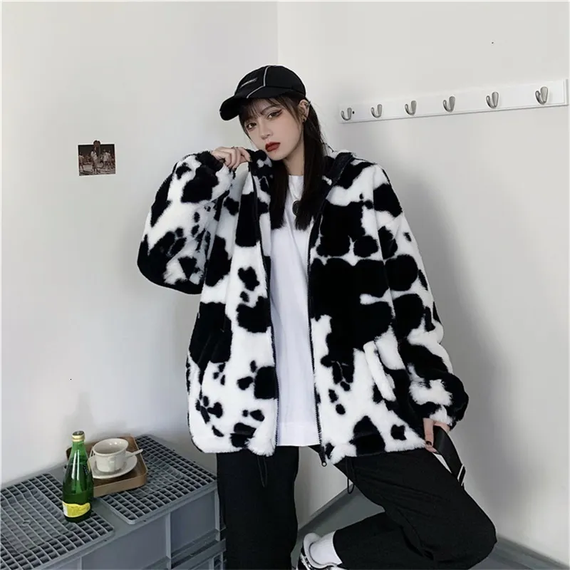 Damesjacks Koreaanse wintermodejas Harajuku -koeien afdrukken Losse volle mouw Lederen jas Vintage Flanel Keep warme katoenen kleding 221117