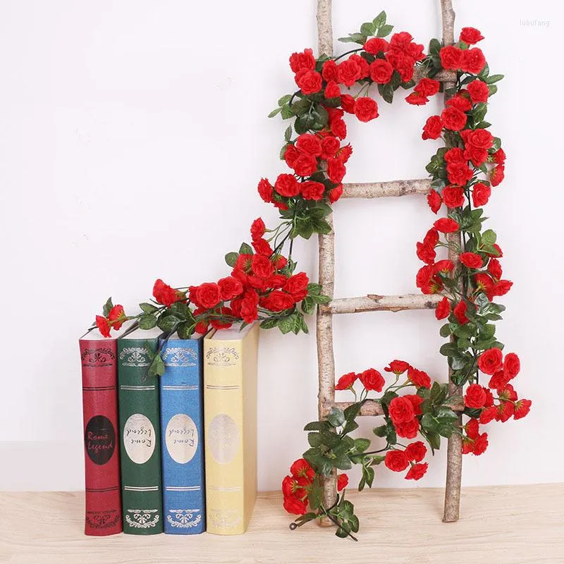 Fleurs décoratives Imitation fleur petite Rose vigne tissu de soie artificielle maison jardin extérieur mariage arc suspendu