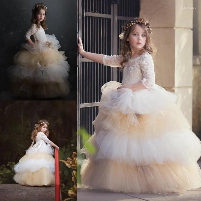 Kız Elbiseler Mütevazı Bebek Çiçeği Düğün Partisi Mücevher Boyun Boyun Fırfır Balosu Dantel Aplike Yorgun Prenses Pageant Elbise