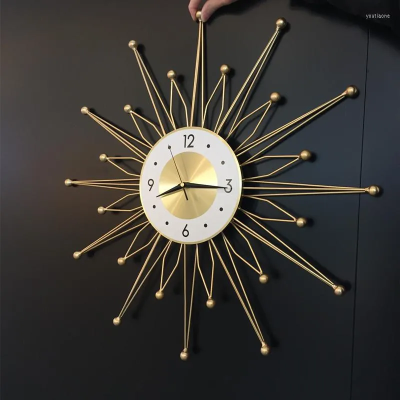 Relógios de parede do norte da Europa Alarme Decoração de casa Personalidade e relógio de criatividade Digital para decoração da casa de quarto