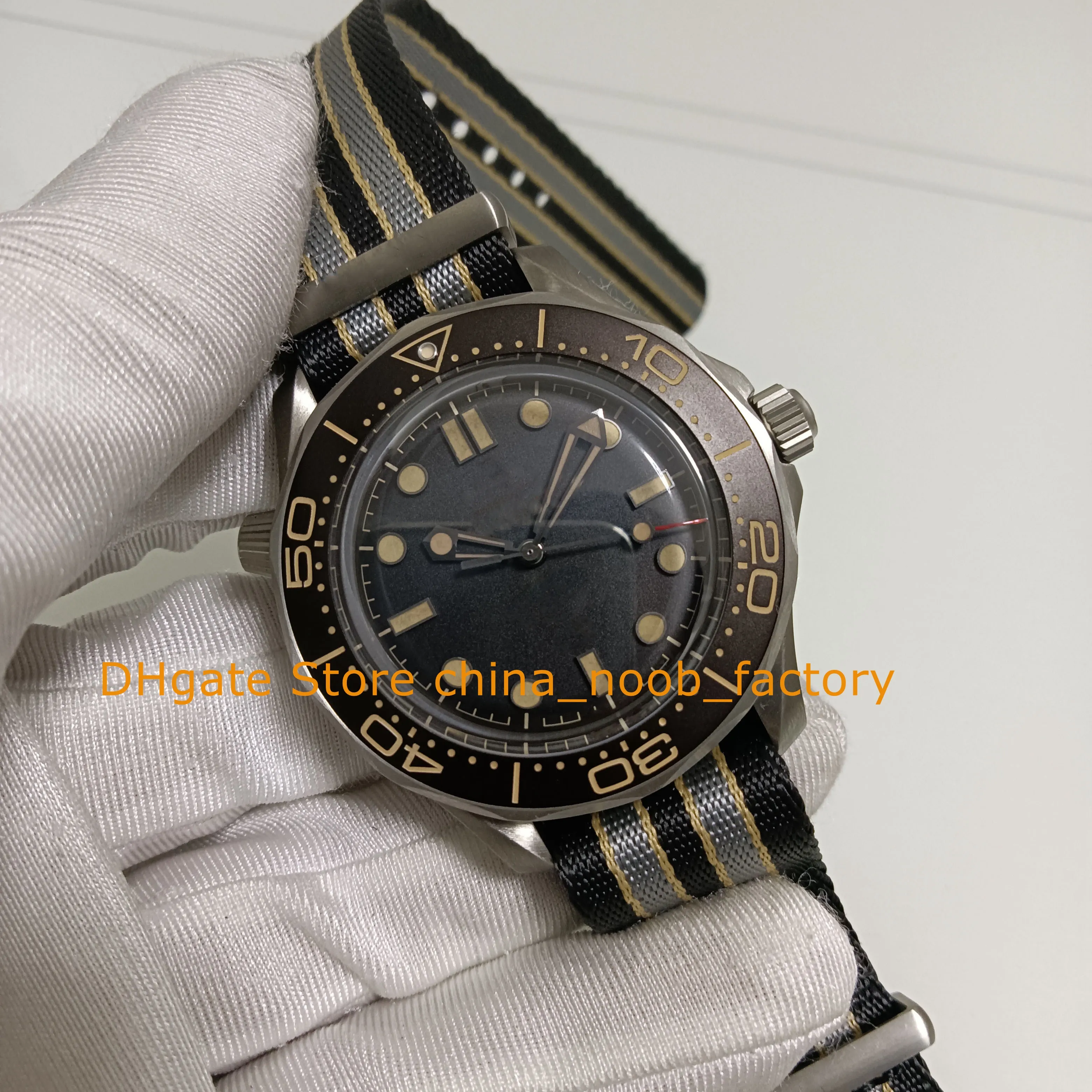 Наручные часы Мужские 42 мм Diver 300 м Титан No Time To Die 007 Edition Механические часы VSF Sport VS Factory Cal.8806 Часы с автоматическим механизмом