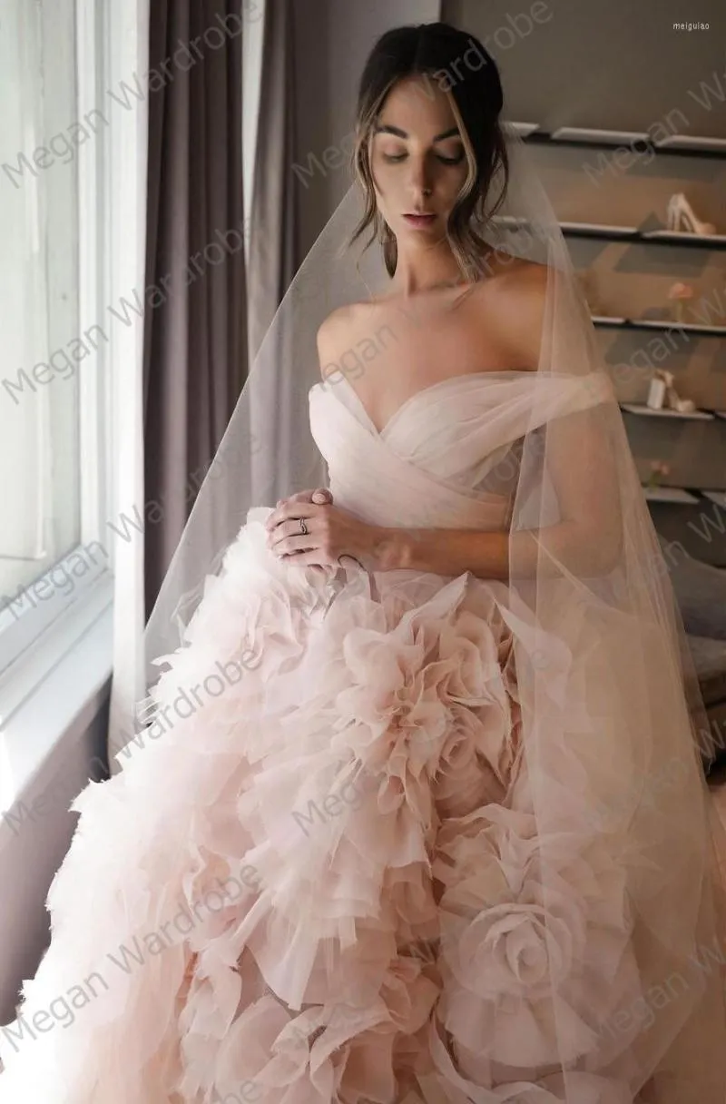 캐주얼 드레스 2022 Pretty Coral A-Line Ball Gowns 여자 여자 우아한 끈이없는 푹신한 꽃 주름 긴 얇은 명주 그 특별한 날