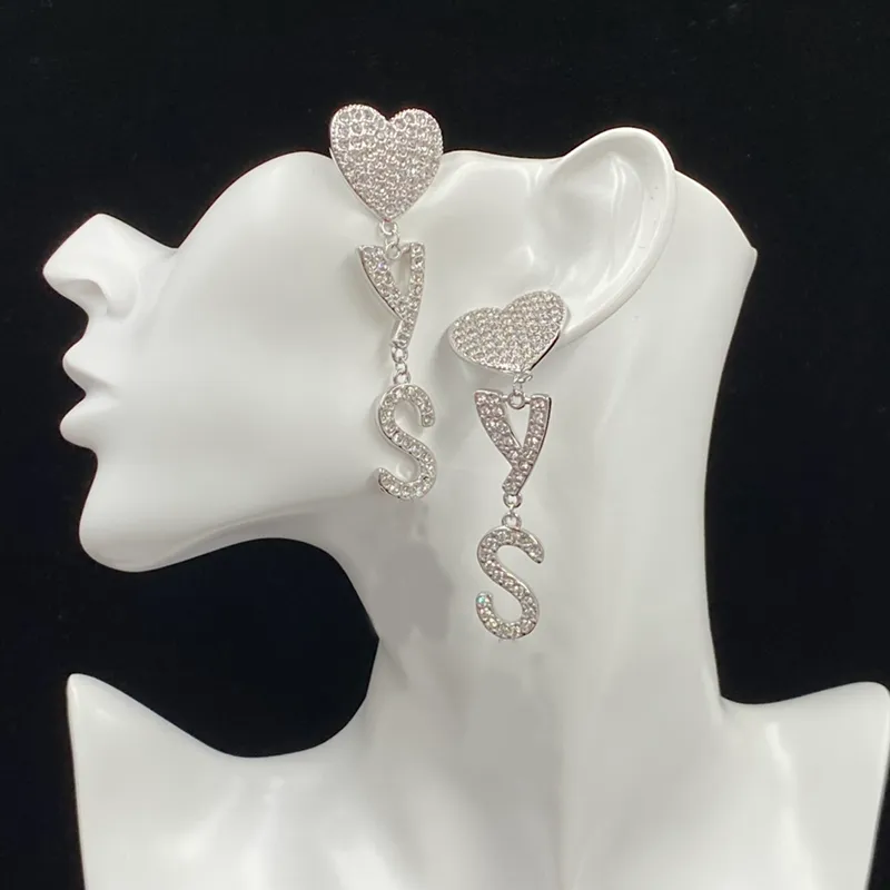 Korte vrouwenontwerpers Stud Silver Letters Earring S925 oorbellen oorbout 9,6 cm lange dames designer studs metaal y 22111805