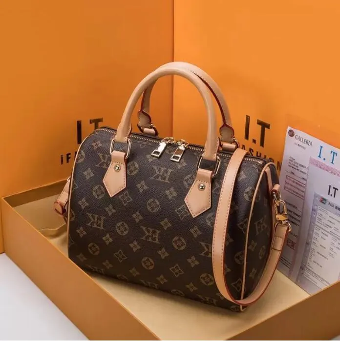 2023 Högkvalitativ oxidera Cowhide Speedy 30cm Hot Sell Fashion Bag Women Bag axelväskor Lady Totes Handväskor Väskor 3 färger 668