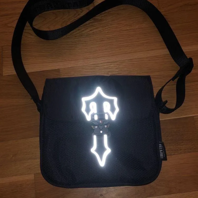 Trapstar London Outdoor Messenger Bags Irongate T Cross Body Bag Black