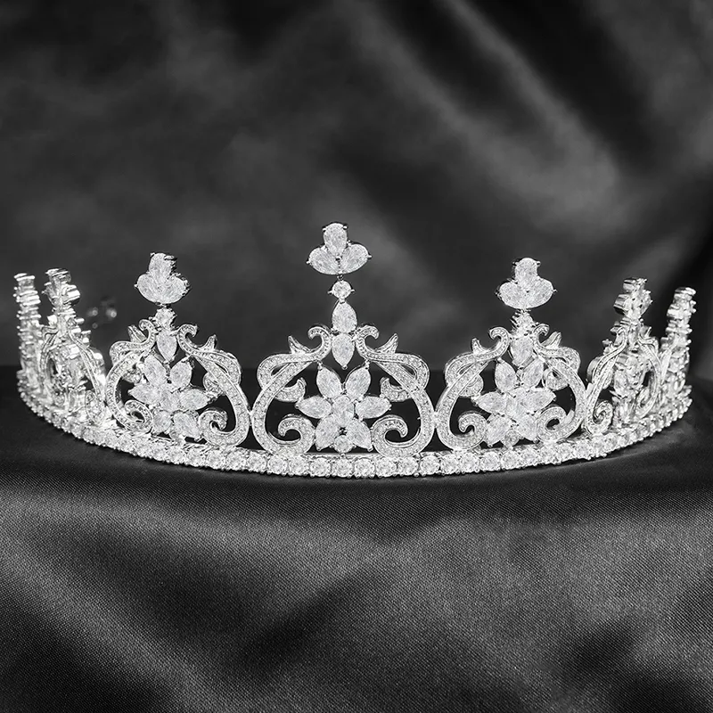 Corone e diademi da sposa di lusso per donne Tiara di fiori di cristallo Accessori per capelli Accessori per capelli Gioielli di fidanzamento Regalo