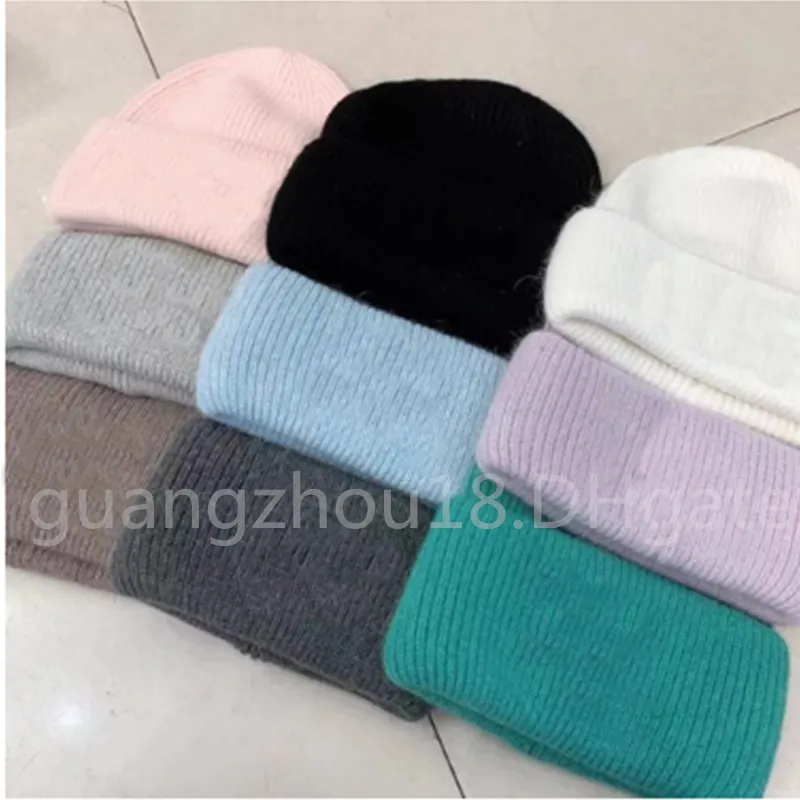 Berretti lavorati a maglia di stilista Cappelli caldi invernali Cappello da coppia per uomo donna 8 colori