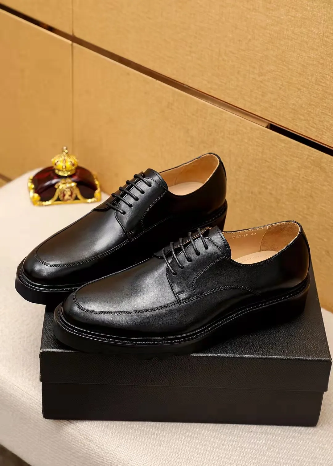 Famous High-end Dress Shoes Oxford Shoes Office Flats Mens Formal Business Fashion Brand Party Wedding Men Leather Lace Up Size 38-45