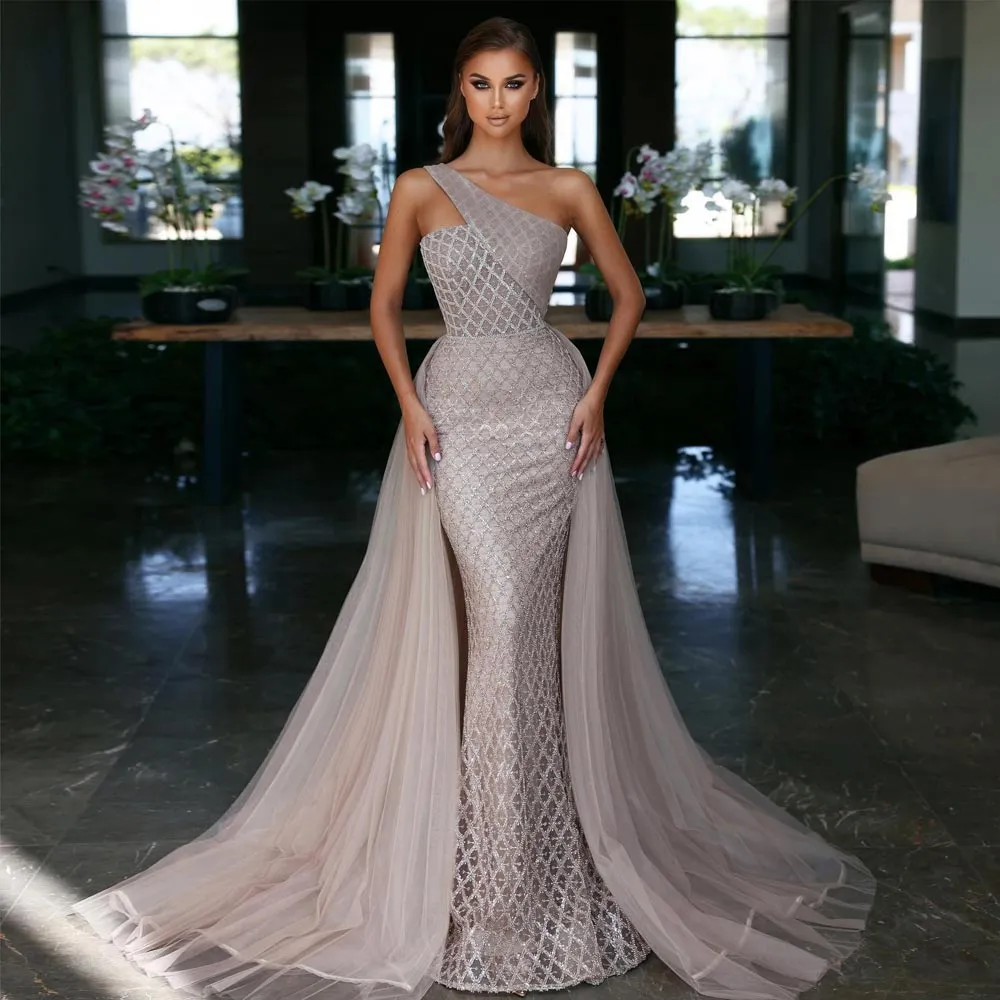 Gorgeous Mermaid Prom Dresses Lace One Shoulder Neckline Evening Gowns With Detachable Train Pleated Tulle Special Occasion Formal Wear
