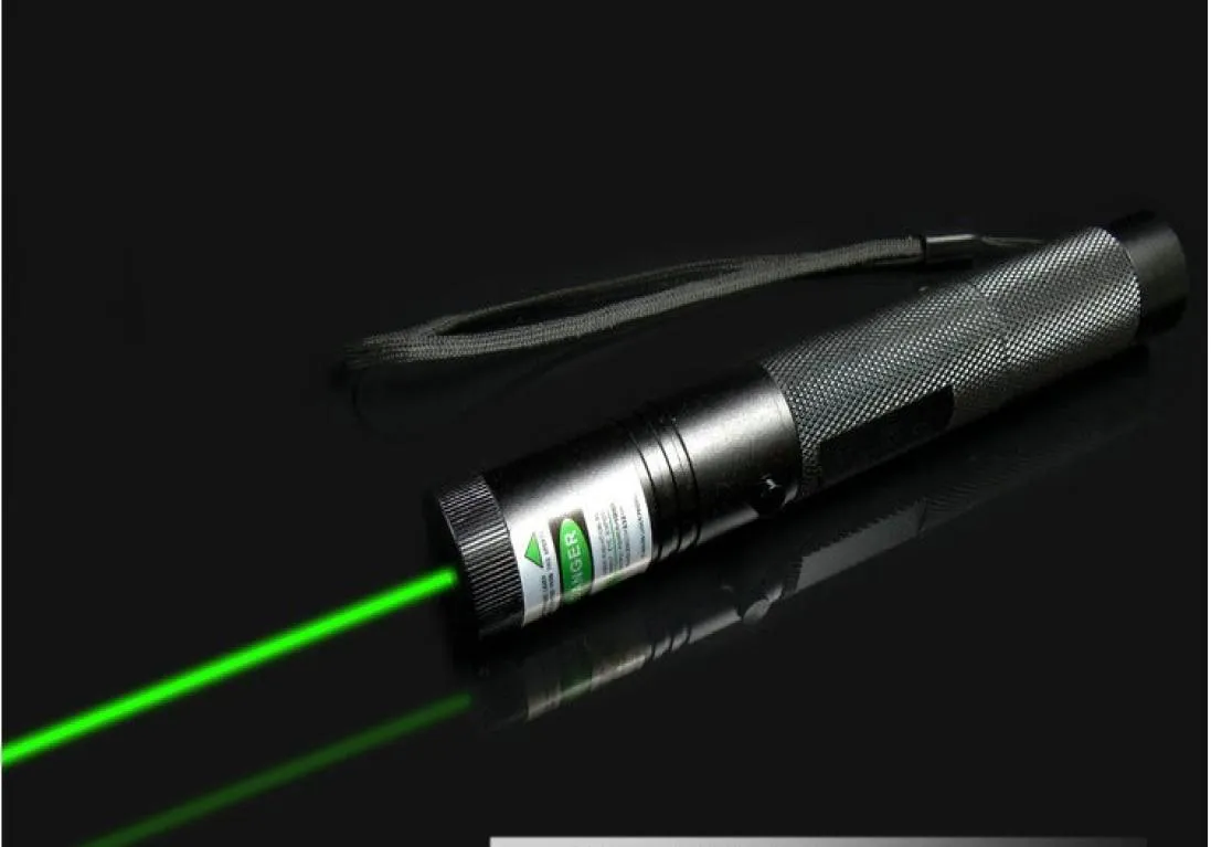 Senaste High Power Military MW Green Laser Pointer 532nm Lazer Falllamp Light Can Camping Signal Lamp Hunting Teaching SD LA