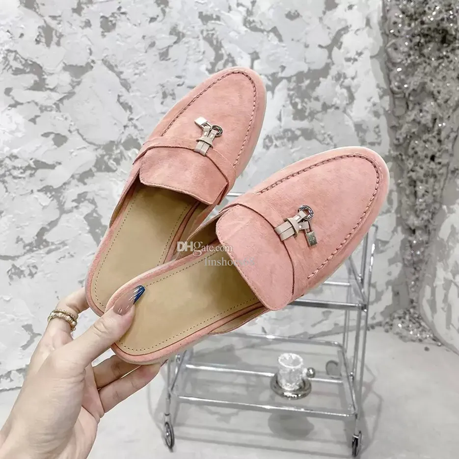 Womens Sandals Classic Half Slipper Luxury Designer Beach Riappers Flat Flat مع نمط من النسيج الجلدي الممتاز مجانًا مع صندوق