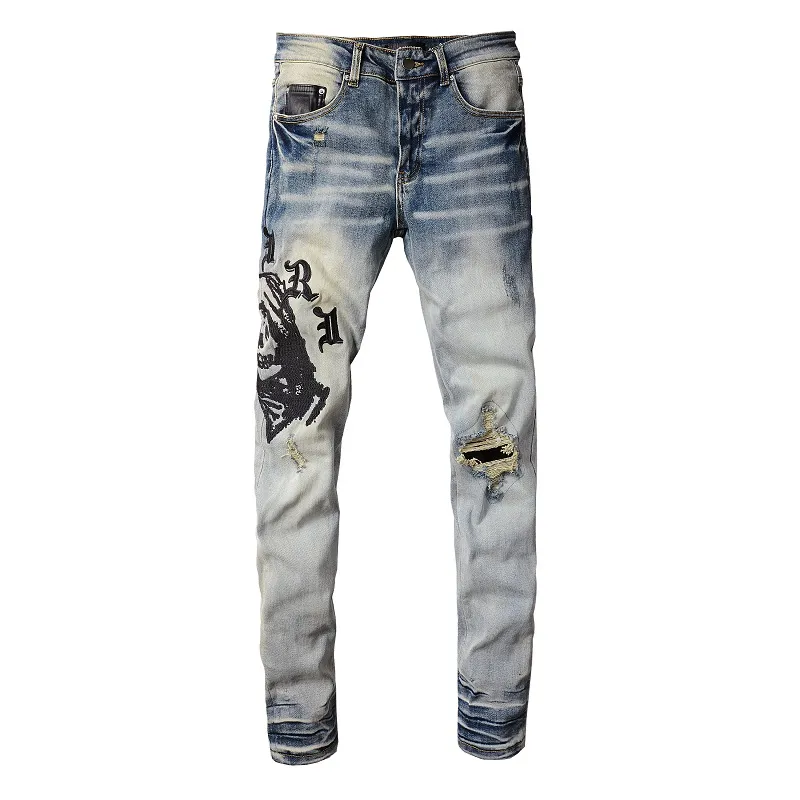 Pantalones para hombres jeans jeans europeos bordado bordado mosaico rasgado para la marca de tendencia motocicleta pantanos negros flacos 882