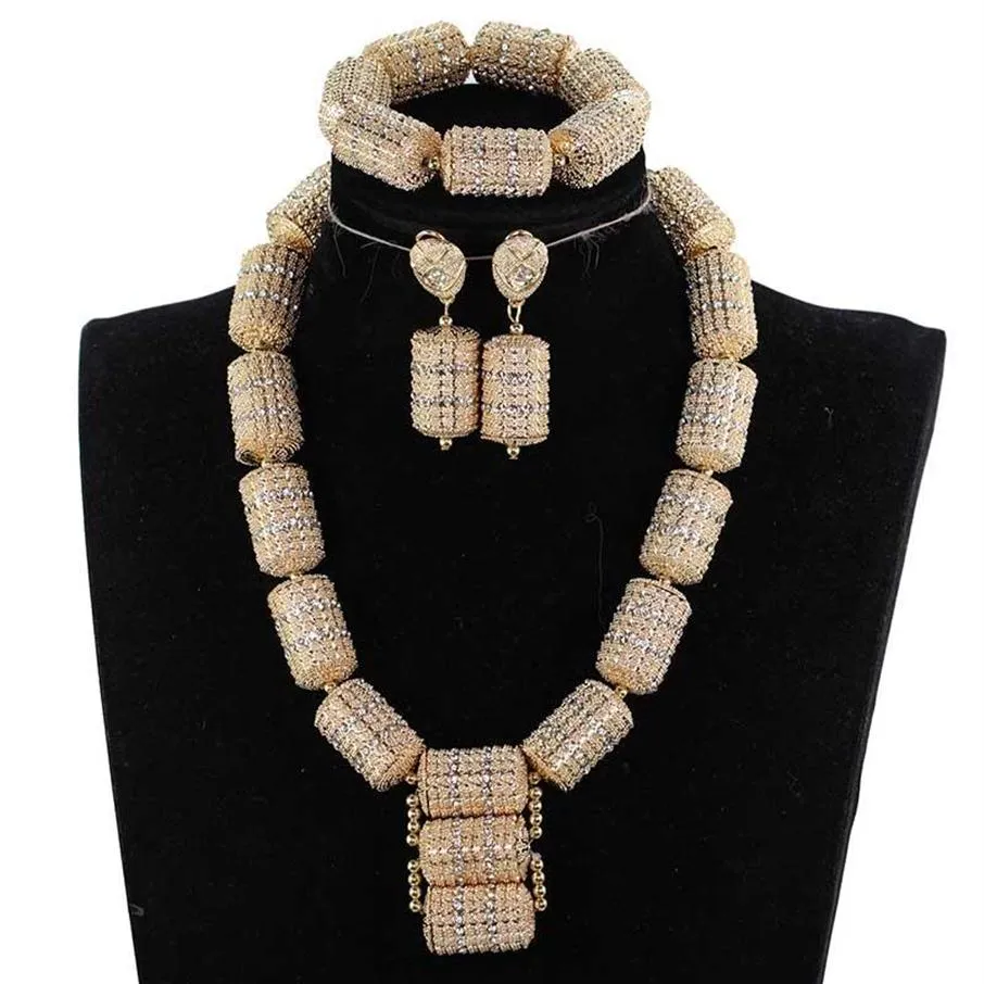 Collier de boucles d'oreilles 2022 Dubai Gold Jewelry Ensembles Fashion Bridal Gift Nigerian African Perles Set Pendant Pendant QW1194-1187H