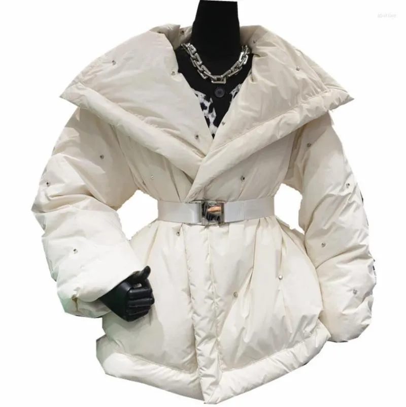 Femmes vers le bas 2022 hiver Style coréen ceinturé blanc canard veste femme mode grand revers perles Parka bureau dames manteau ample