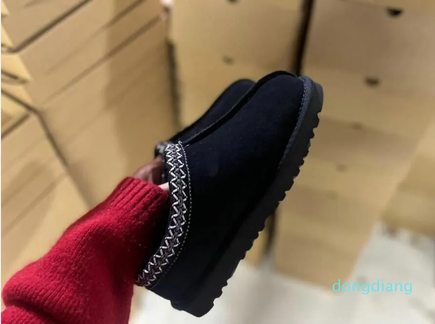 Designer Australië Boots Fashion Booties Dames schoenen Warm Sneakers Shearling Platform Slipper enkels sneeuwschoenen kastanje winter