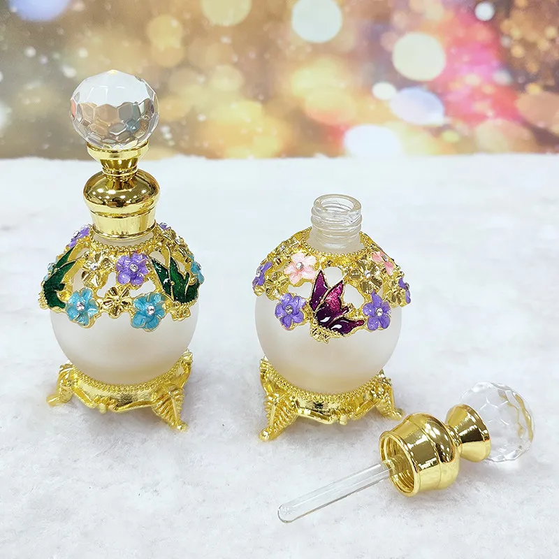 60 X Vintage Vlinder Glazen Parfumflesjes Lege Decoratieve Fancy Gouden Emaille Kristallen Parfumflesje Hervulbaar (15ml)