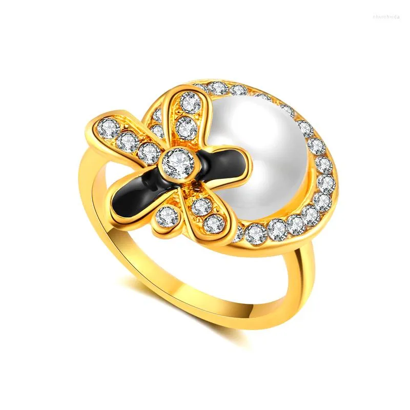 Bagues en grappe Bijoux en perles Or jaune 18 carats Bague d'eau douce ronde naturelle Cadeaux de mariage pour femmes Premium