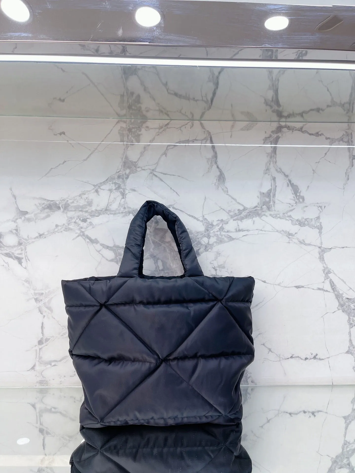 Klassieke nylon mode tas tassen grote capaciteit handtas dames boodschappentas designer tas crossbody zwarte portemonnee 37 cm enkele schouder winter