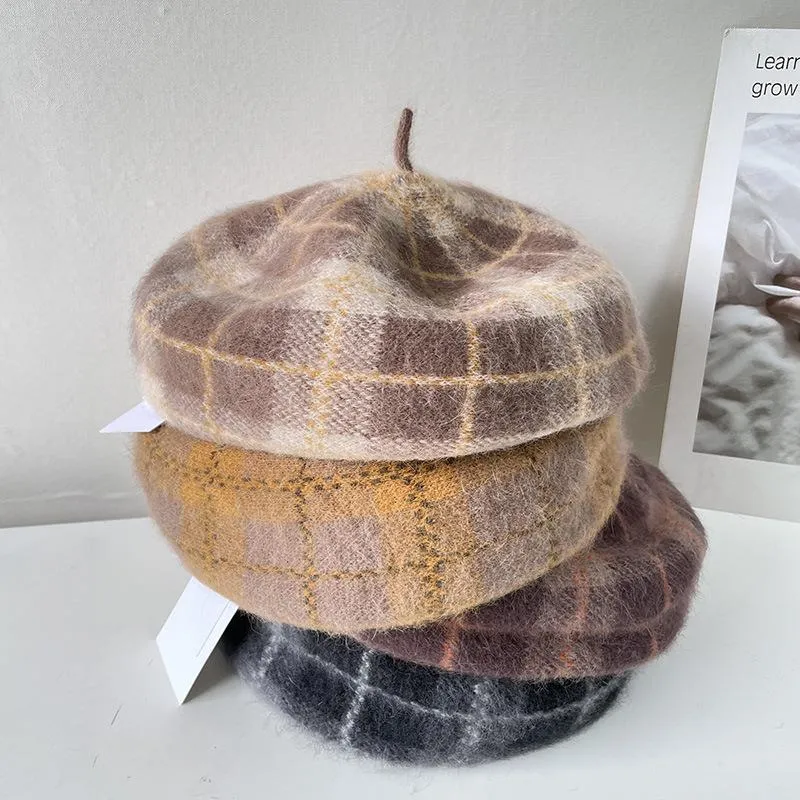 Berets 2022 Fur Knitted Plaid Retro Beret Autumn And Winter Korean Fashion Warm Painter Hat Female Camouflage