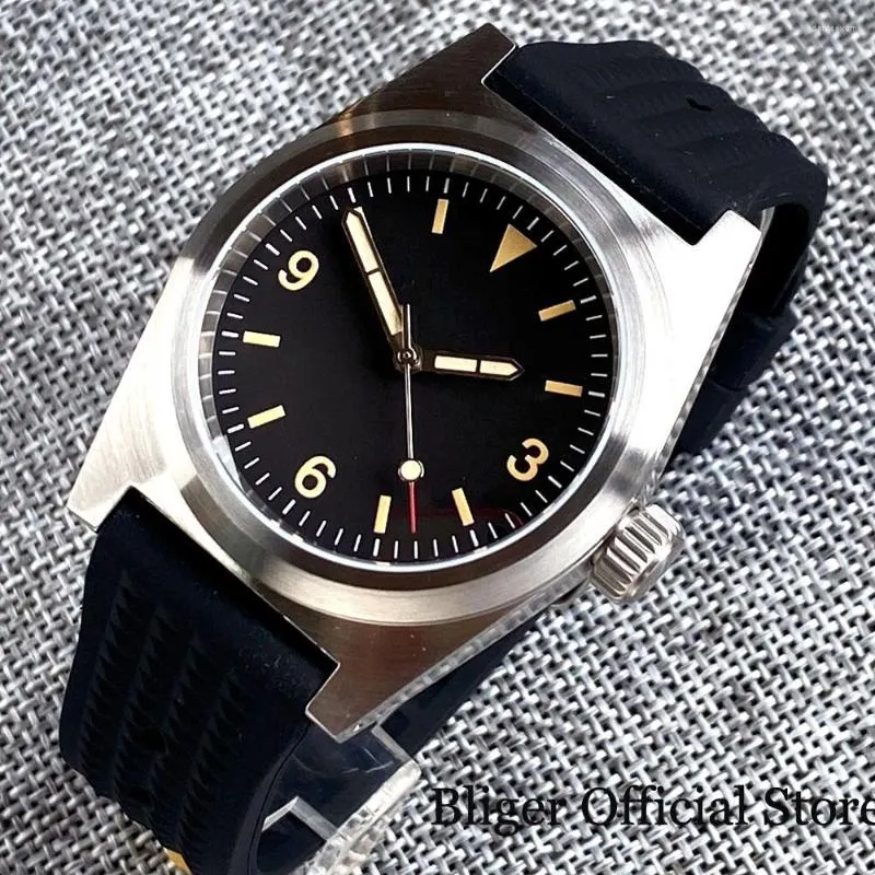 Horloges Geel Index Vintage 38MM Duiker 200M Waterdicht NH35A PT5000 Heren Horloge Horloge Groen Lume Gebogen Saffierglas213x