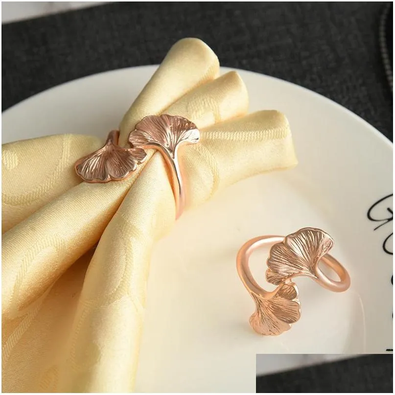 Anneaux de serviette 10pcs / métal or rose feuille d'abricot rond de serviette de table support de décoration pour les banquets de mariage occidentaux, etc.