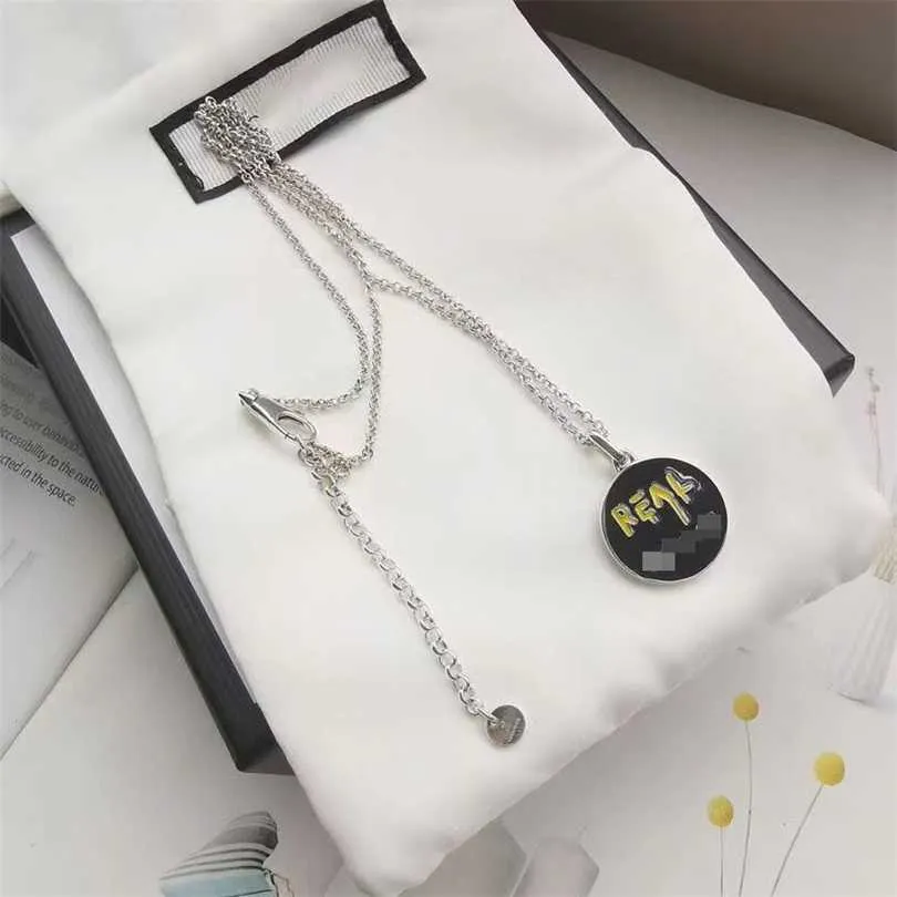 2023 Sieraden Sterling Silver Real Series Ronde merk Hanger Ketting voor mannen en vrouwen Home Sweater Chain Fashion Personality Creative Gift