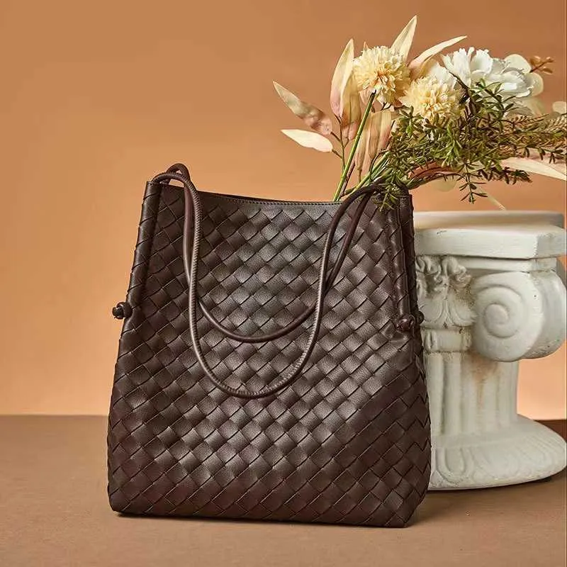 designer bag Woven Women Fashion Shoulder Large capacity Leather Tote Bag Autumn and Winter Handbag