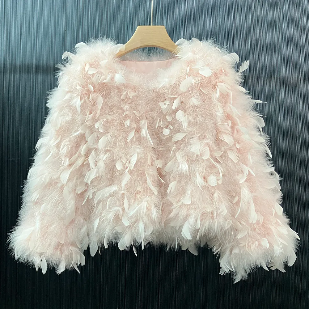 Womens Fur Faux Fashion Sexy النبس النبس السترة الشتاء النساء الطاووس الطبيعي وتركيا معطف قصير الأكمام الخارجية 221122