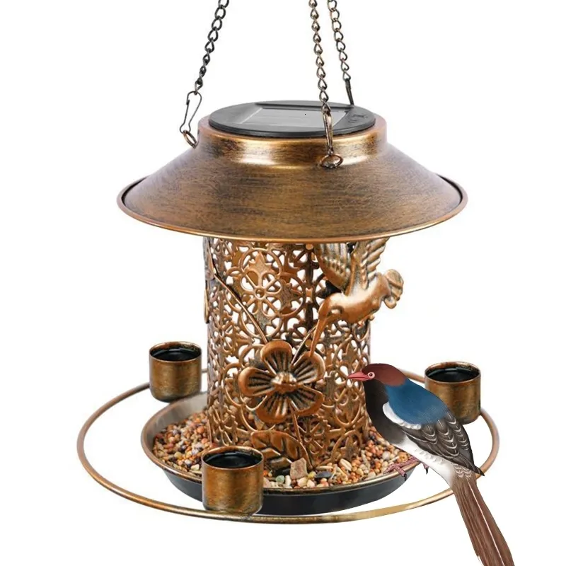 Andra f￥gelf￶rs￶rjningar Solar Wild Bird Feeder Metal H￤ngande fr￶ Tray Water Cups Waterproof LED Light Outdoor Solar Garden Landscape Lighting 221122