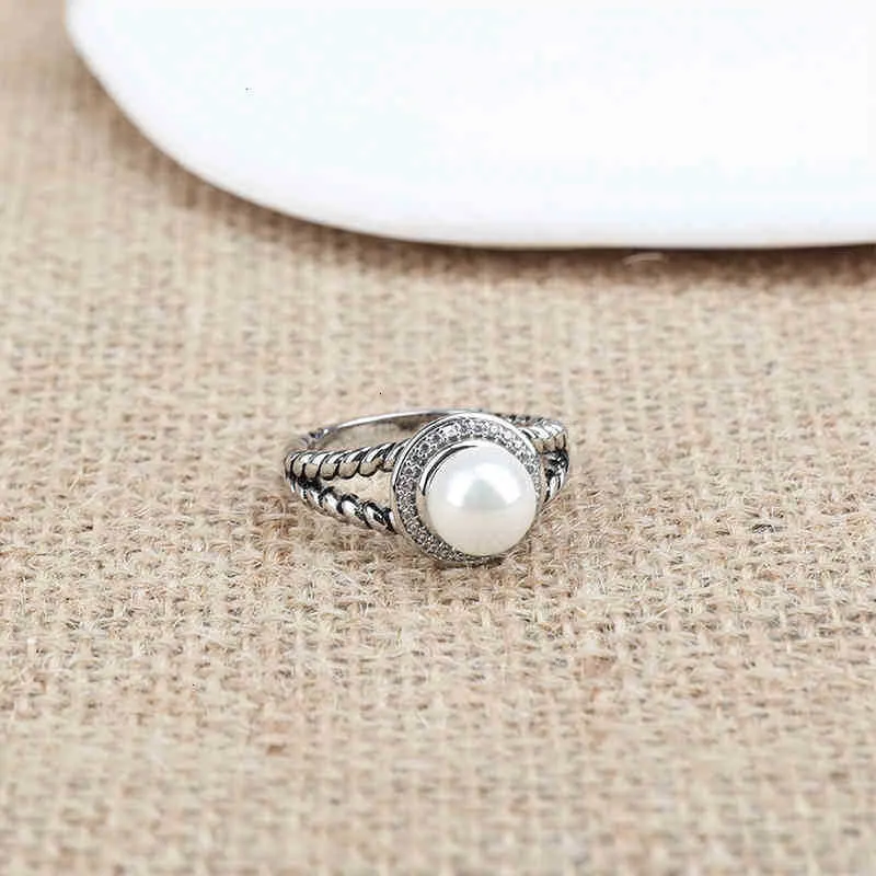 Vintage Fashion Quality Wire Twisted Ring Women Jewel Pearl Imitation High Designer AAA Design Rings for Ladies Engagement Present