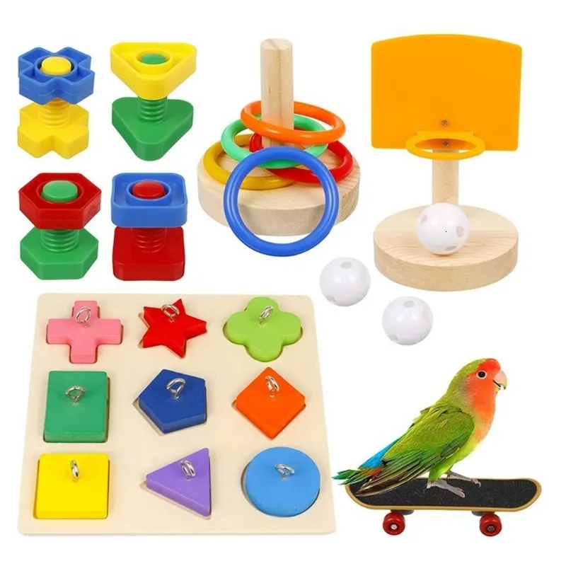 Andra fågelförsörjningar 5 PCS Bird Parrot Training Toys Set inkluderar träblockpussel leksak basket stapling ringar skateboardmuttrar och bultar leksak 221122