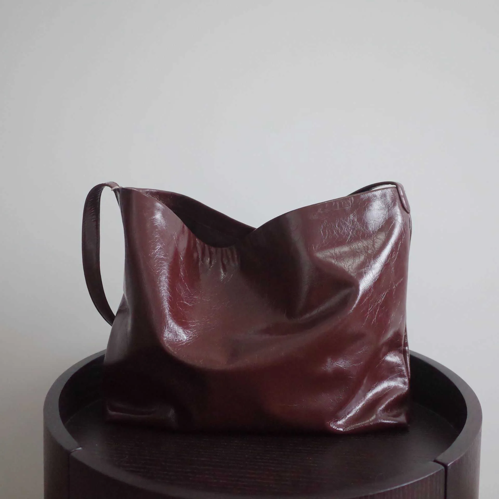 Hbp toates depolama çantaları Le Turuncu Yeni Kore Küçük Popüler Tasarım Crossbody Çanta Gündelik Omuz Çantası Yağlı Balmumu Basit Deri Cowhide Kova Çantası 221116