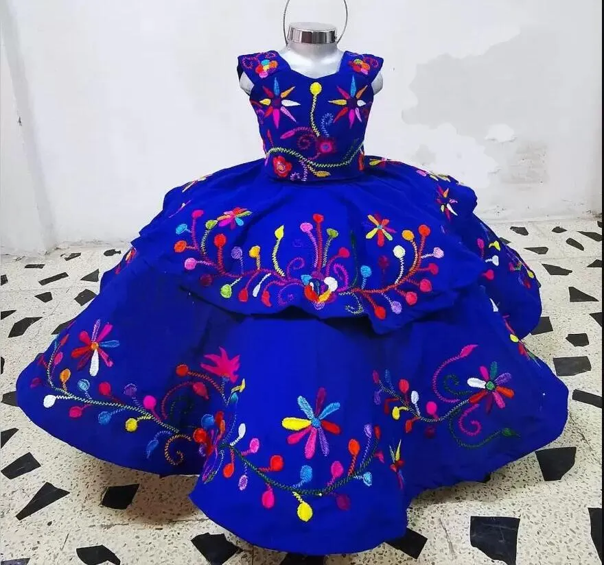 Meksykańskie królewskie niebieskie satynowe haftowane sukienki kwiatowe na wesele dzieci plus rozmiar małe dziecko ślubne suknie gości gości